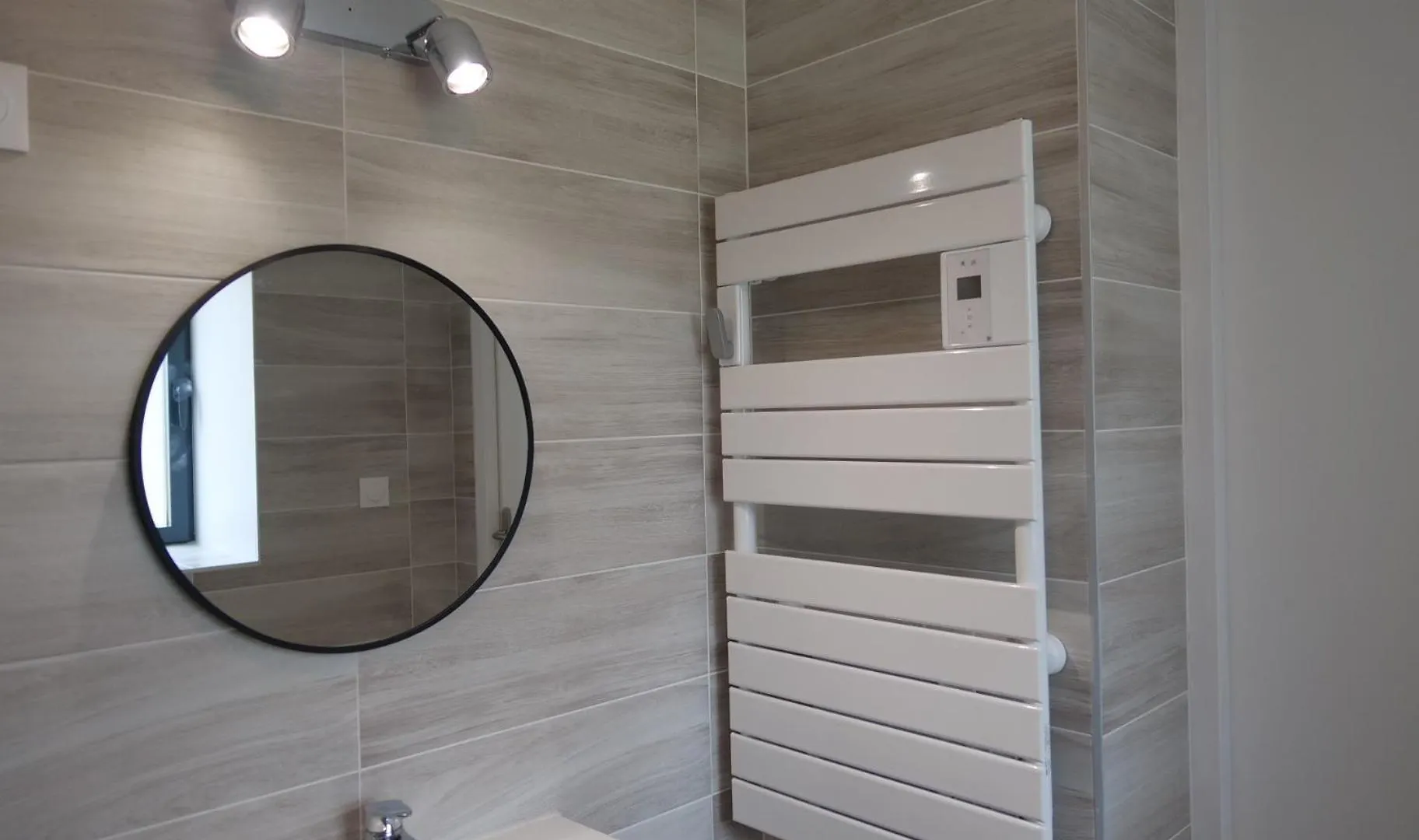 Gite 2 Dans Un Elevage D'Alpagas 3 Chambres Mellionnec بيت للعطل
